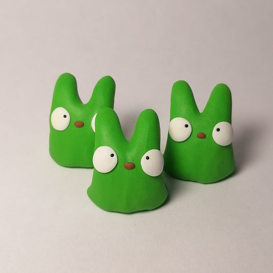 Omenanvihreän väriset Onni hahmot