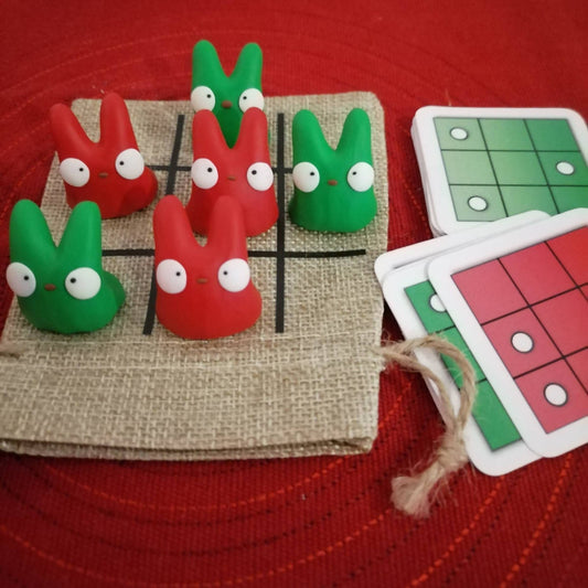 Onni-peli kangaspussilla - vihreät ja punaiset hahmot